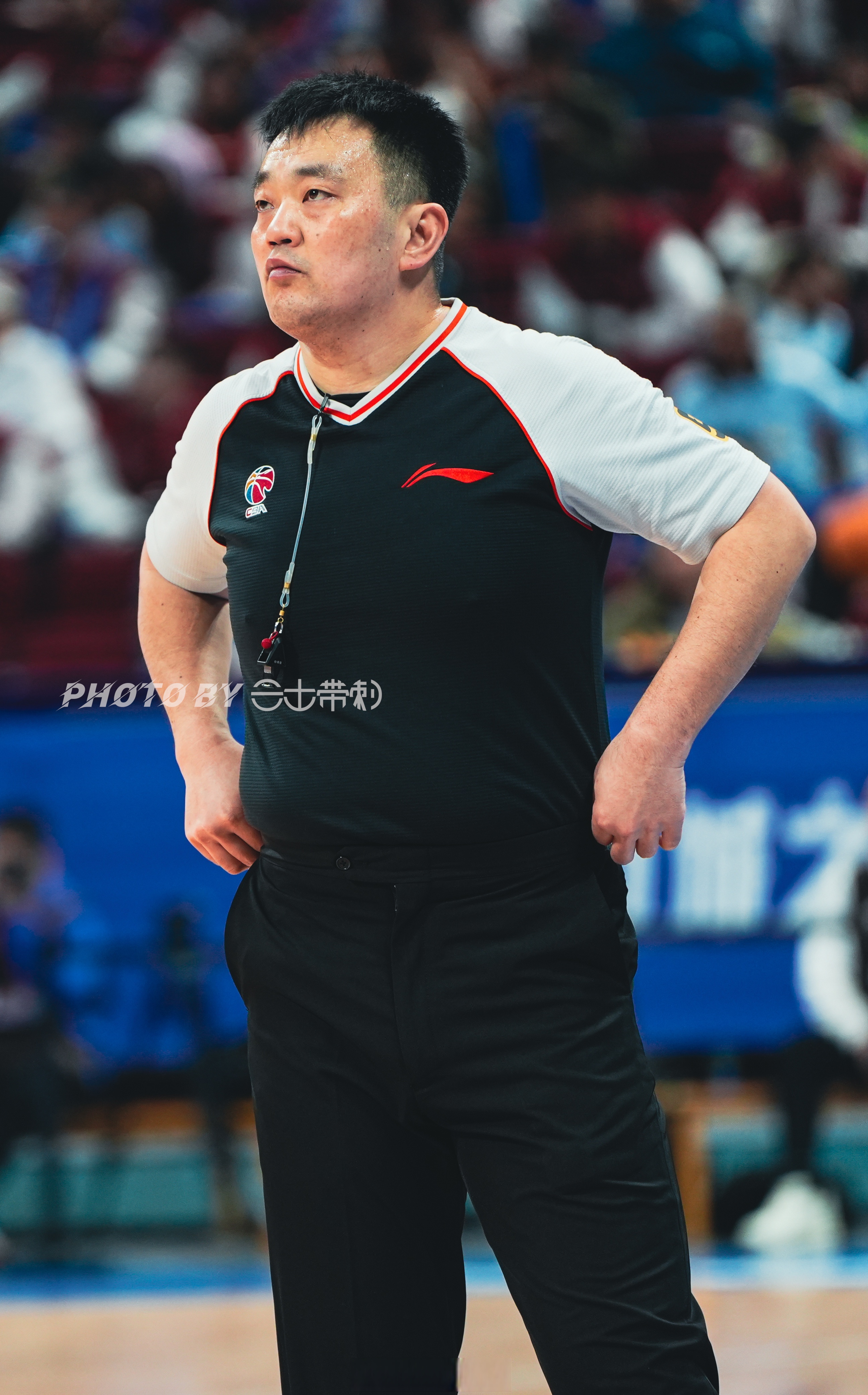 包含赛前欧篮联焦点战；北京首钢防线松动；质疑声仍在；身体对抗强度拉满的词条