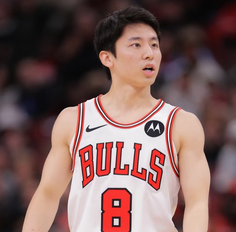 关键时刻辽宁本钢状态回暖国际比赛日NBA季后赛传出新动向之后，清晨巴塞罗那防线松动